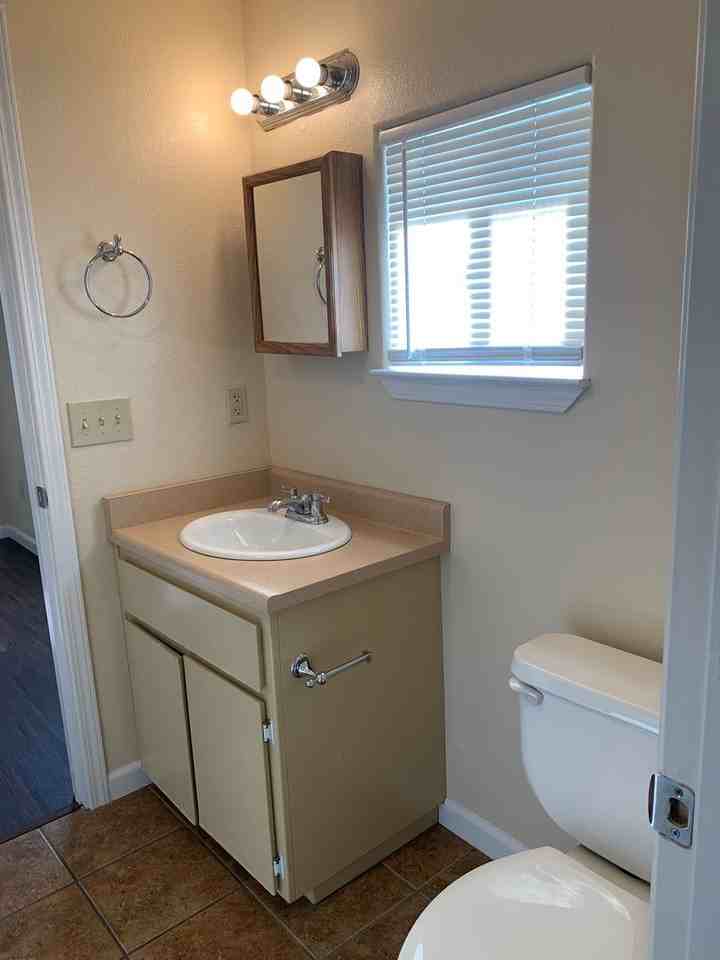 804 Chestnut St - Photo 6 of 6