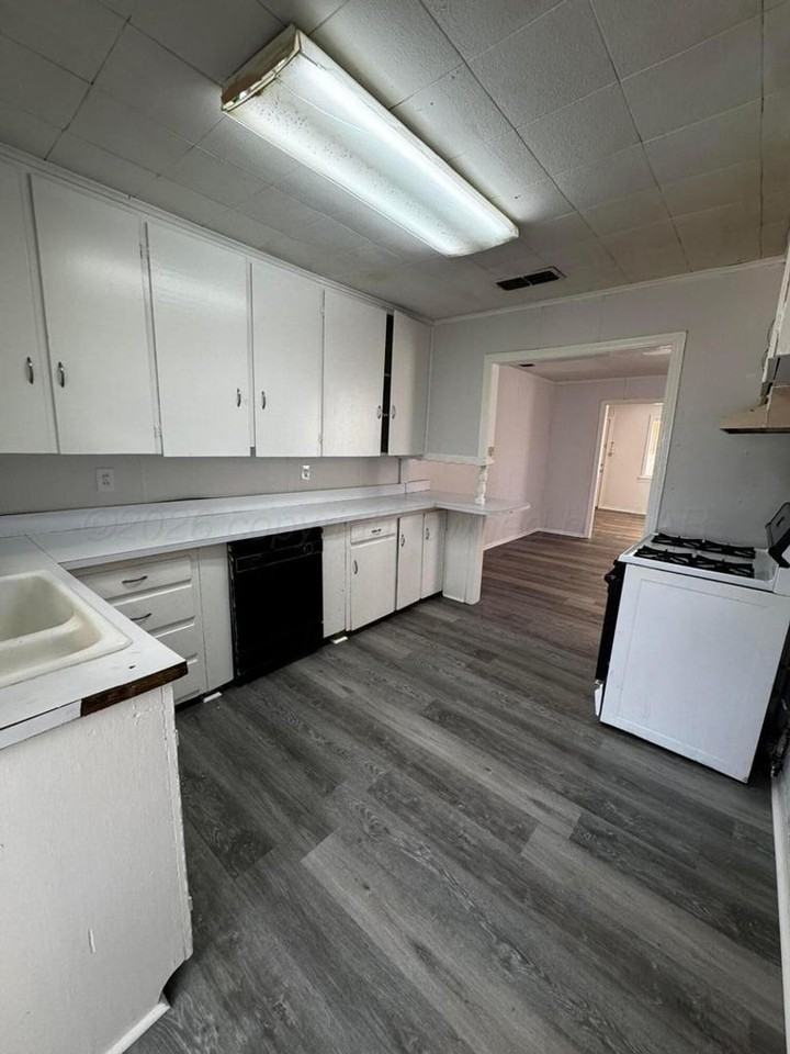 411 Ne 13th Ave - Photo 3 of 13