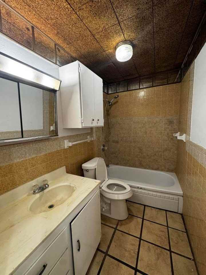 411 Ne 13th Ave - Photo 7 of 13