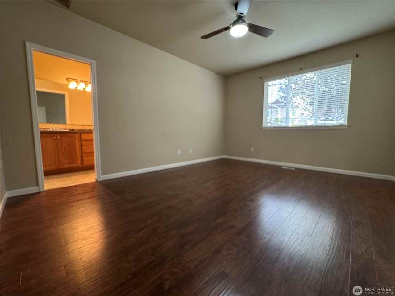 7508 Kodiak Ave Ne - Photo 6 of 12