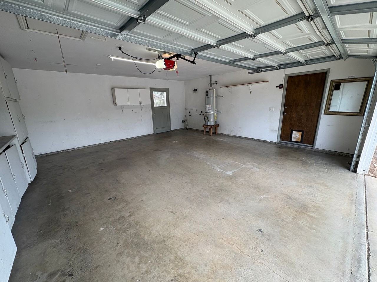 2232 E Paradise Ave - Photo 4 of 41