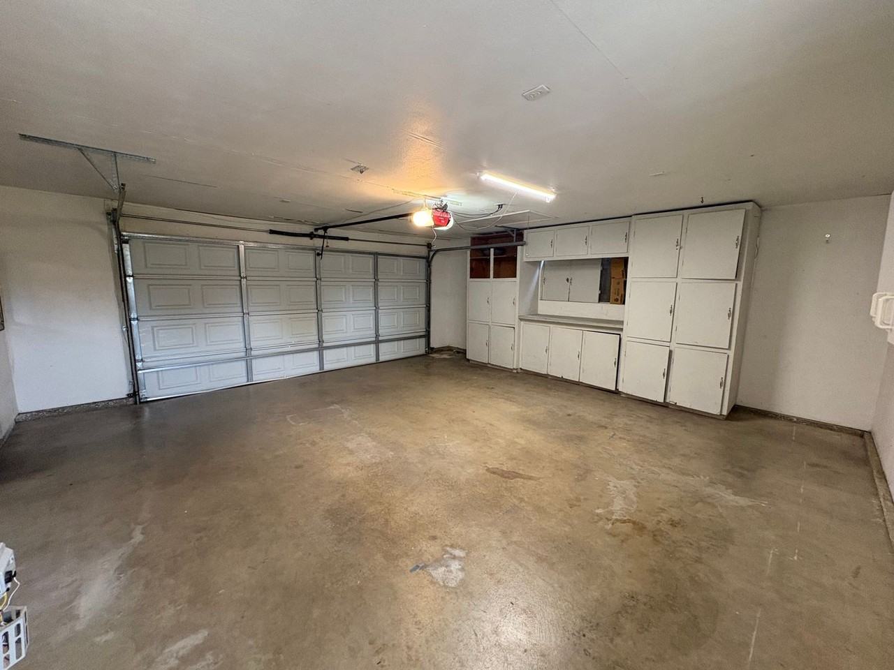 2232 E Paradise Ave - Photo 5 of 41