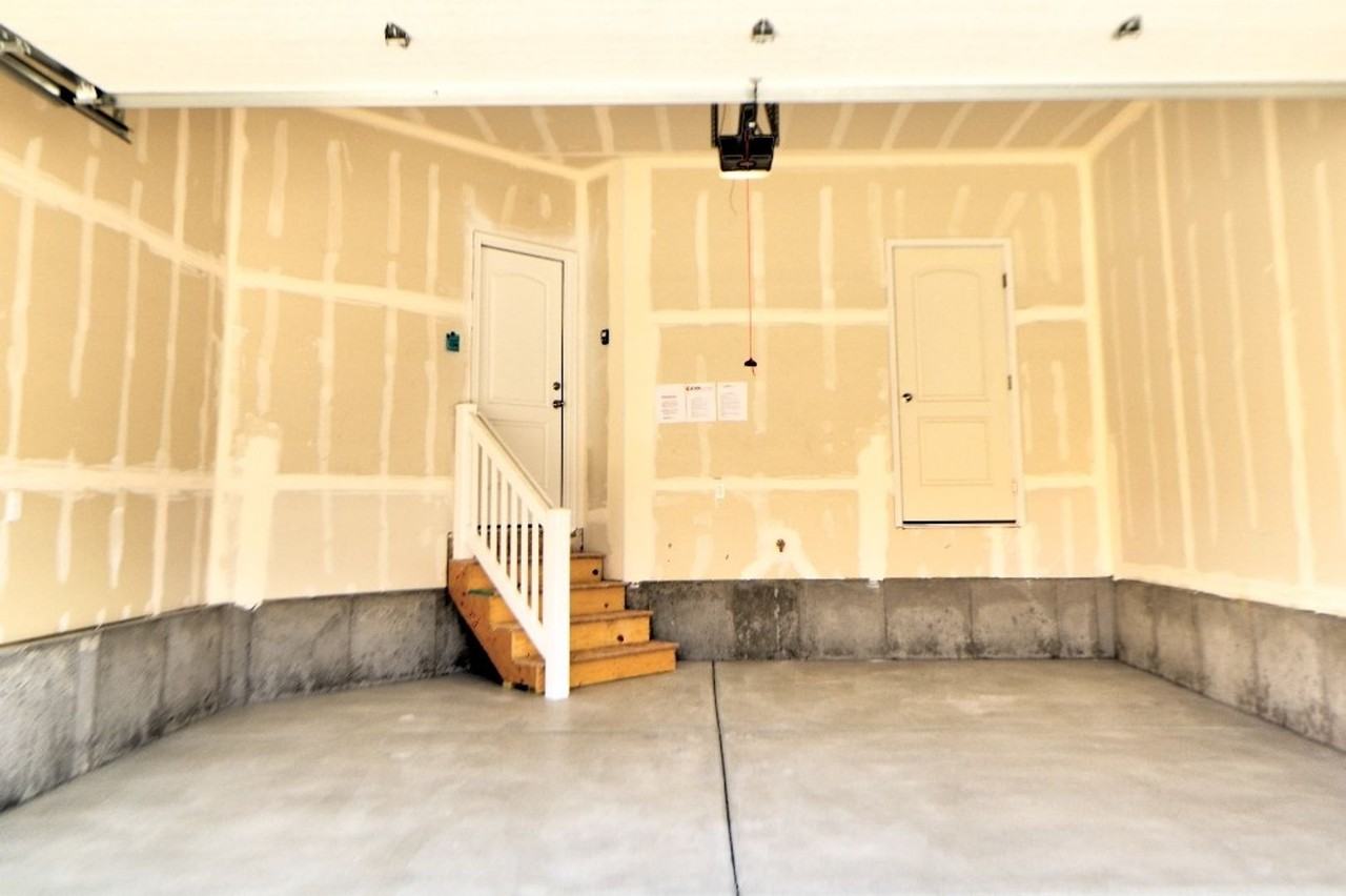 16347 S Piston Ln - Photo 5 of 30