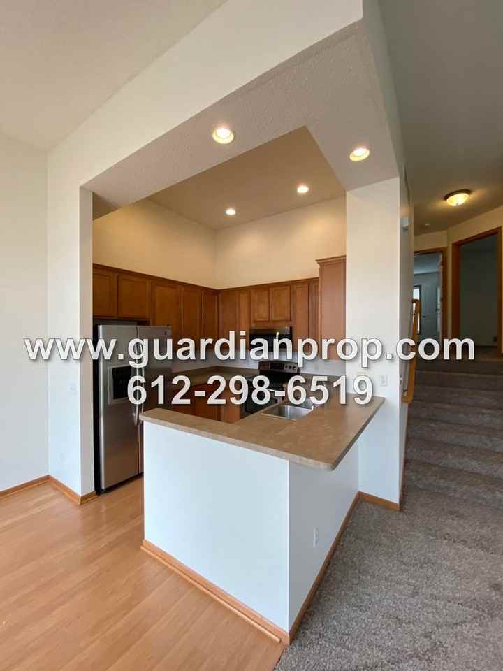 15435 Foster Dr N - Photo 5 of 22