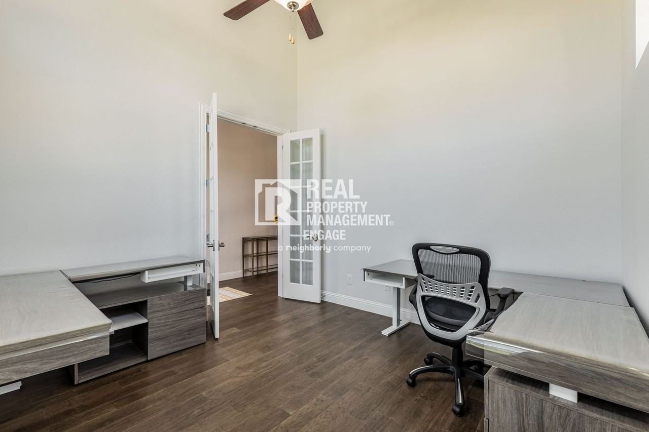 7757 Cooke Dr - Photo 6 of 50