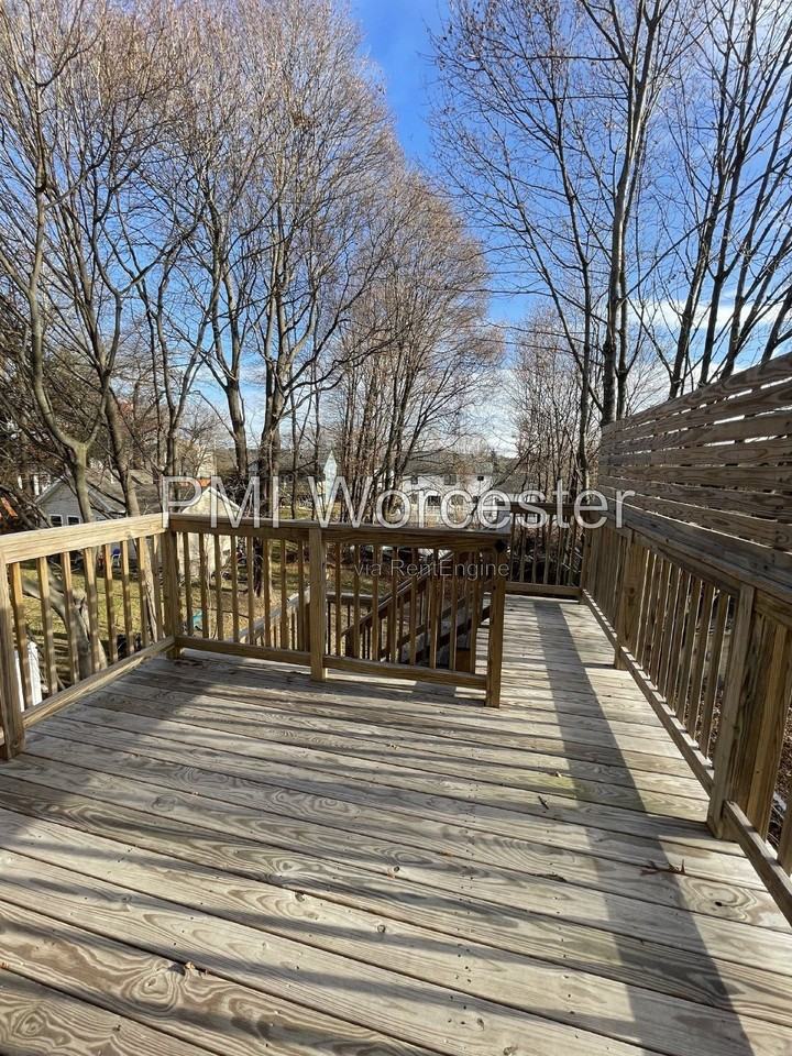 14 Edgemere Blvd #B - Photo 7 of 20