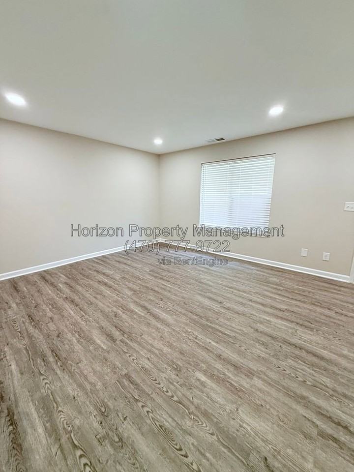4042 Hidden Hollow Ter #B - Photo 2 of 15