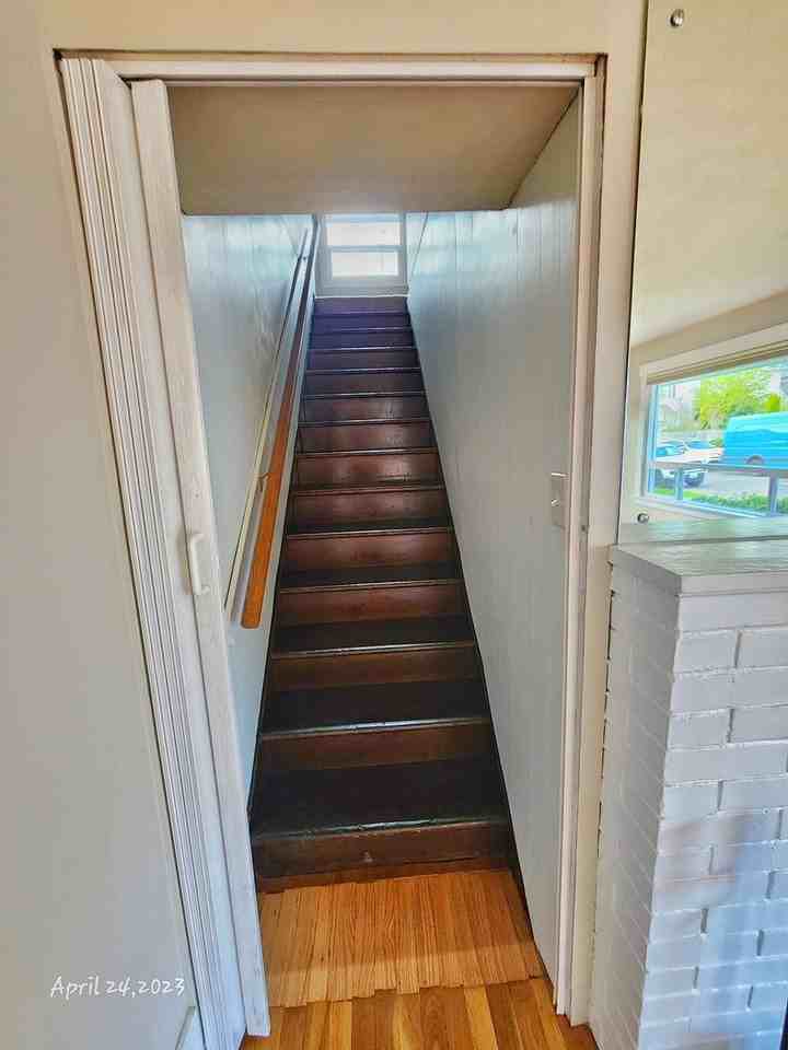 7517 Brooklyn Ave Ne - Photo 7 of 21