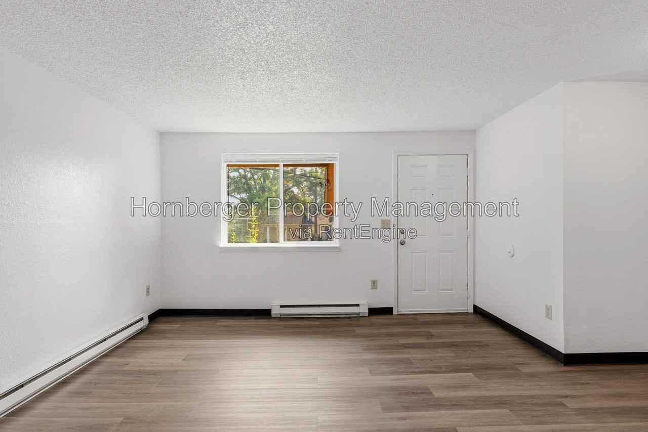 2439 N Standard St - Photo 6 of 15
