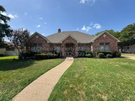 featured image of 6376 Newport Ct