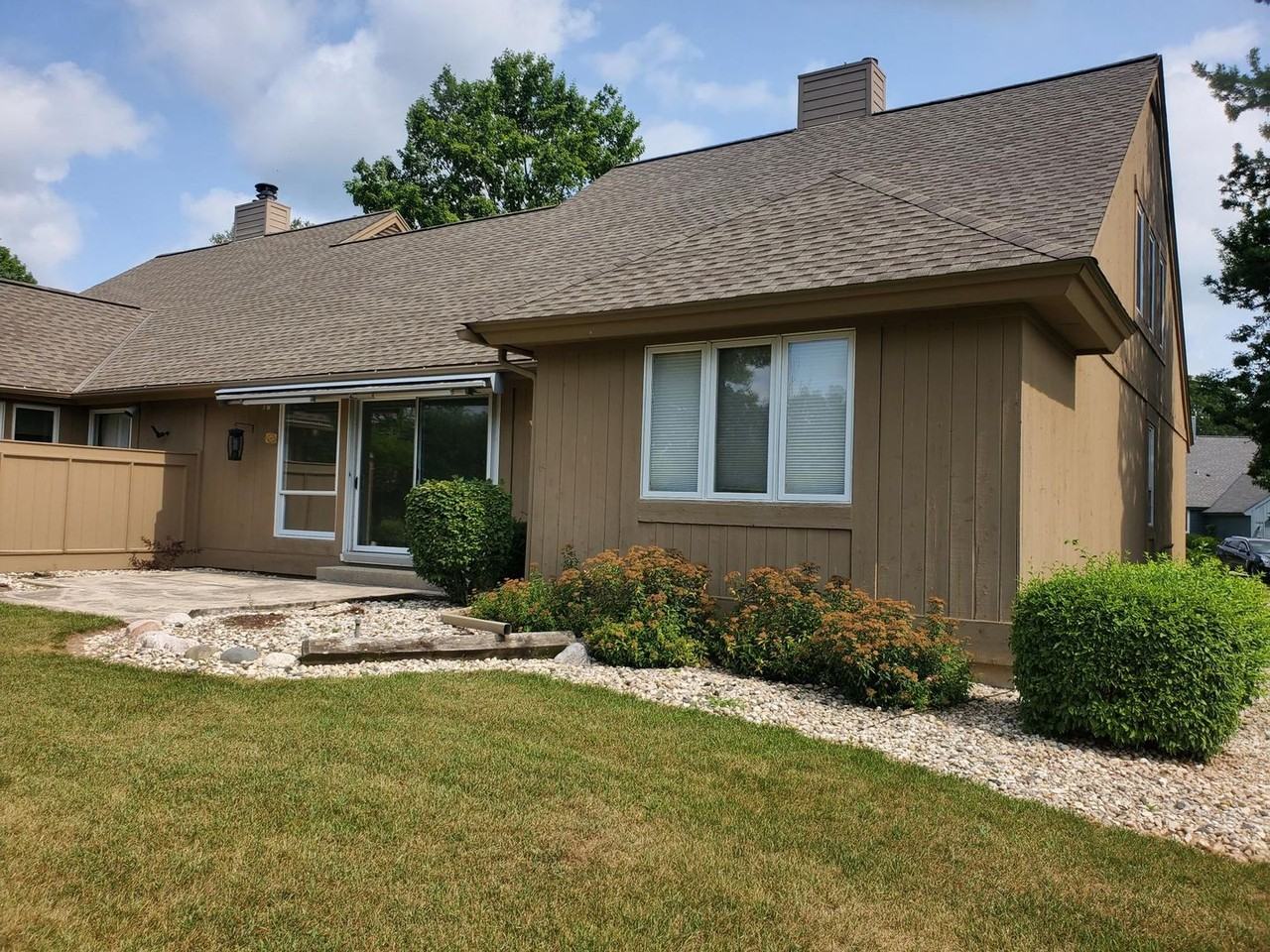 2333 W Cumberland Ct - Photo 4 of 20