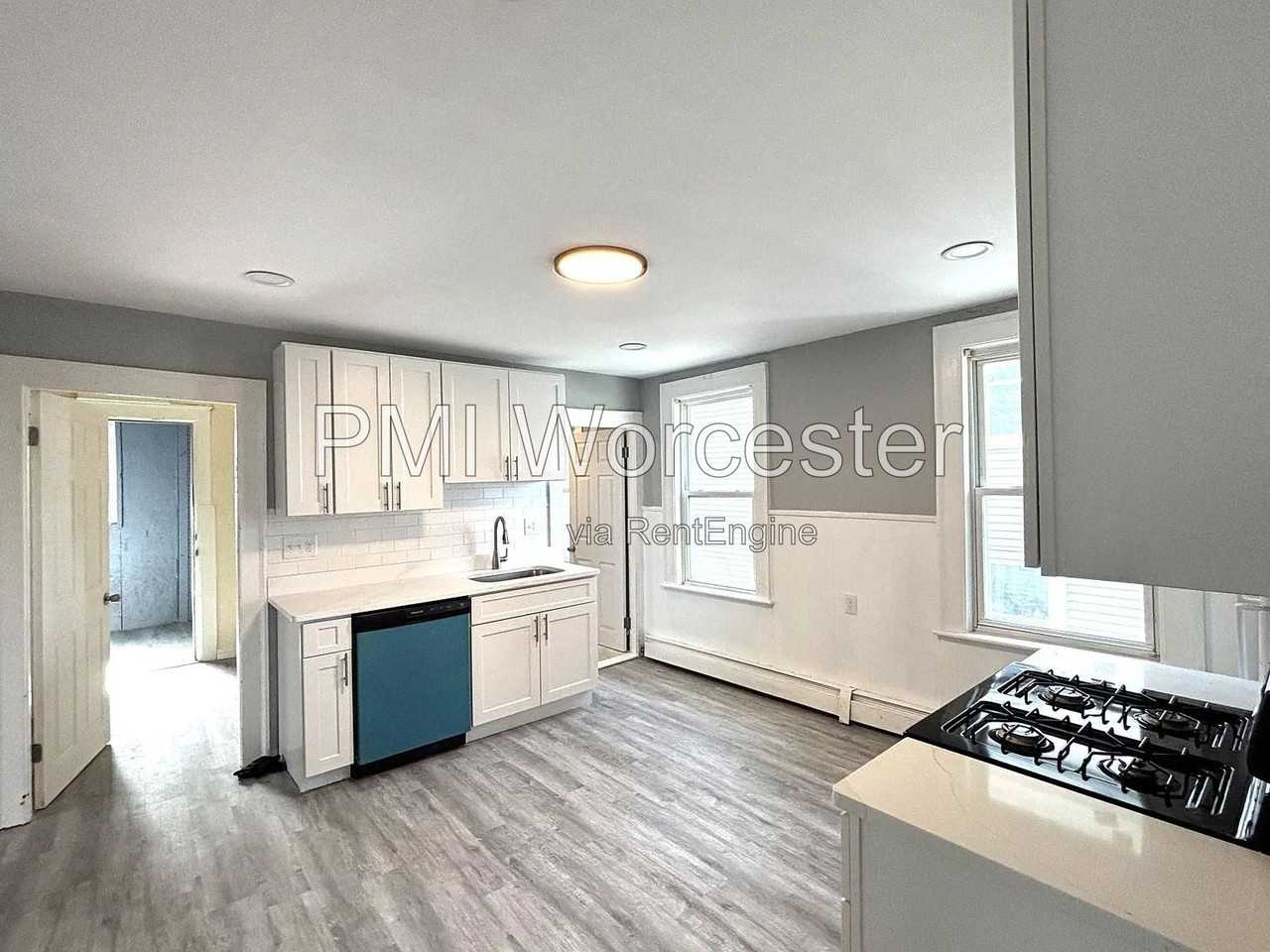 8 Hooper St - Photo 2 of 11