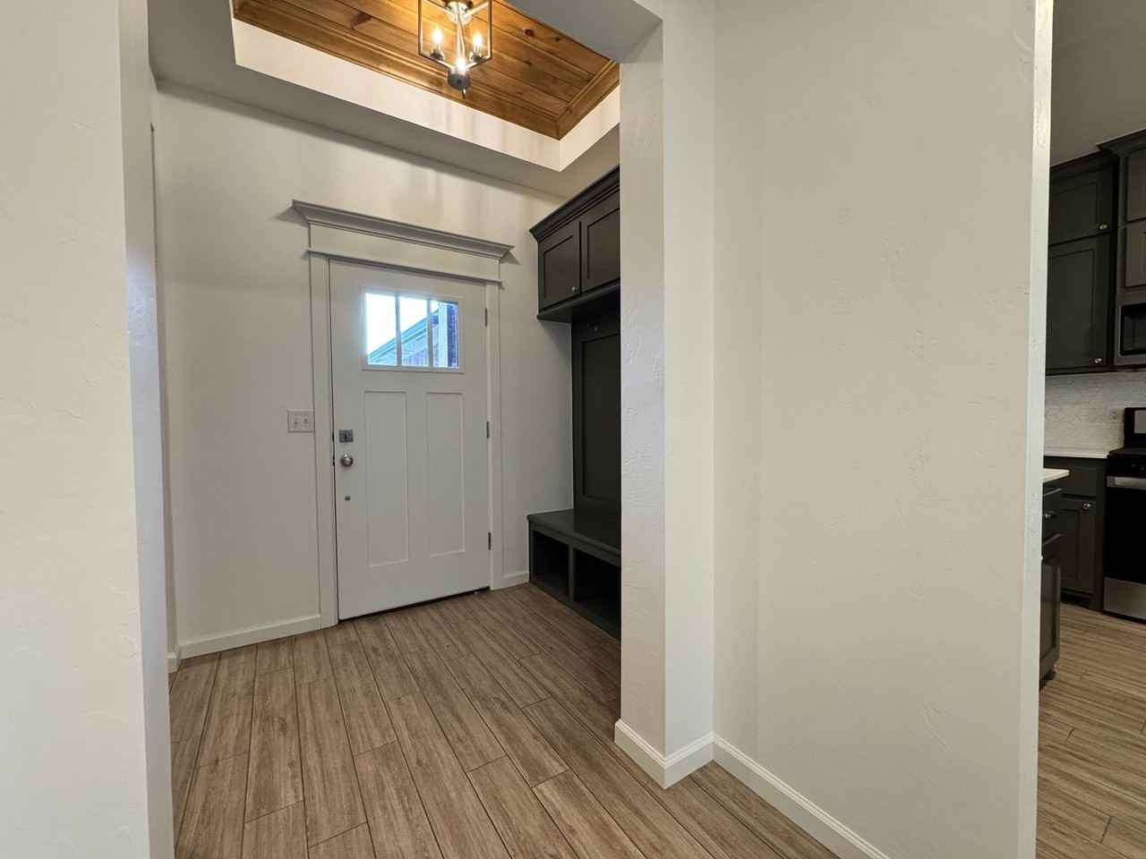 1113 Magnolia Dr - Photo 4 of 38