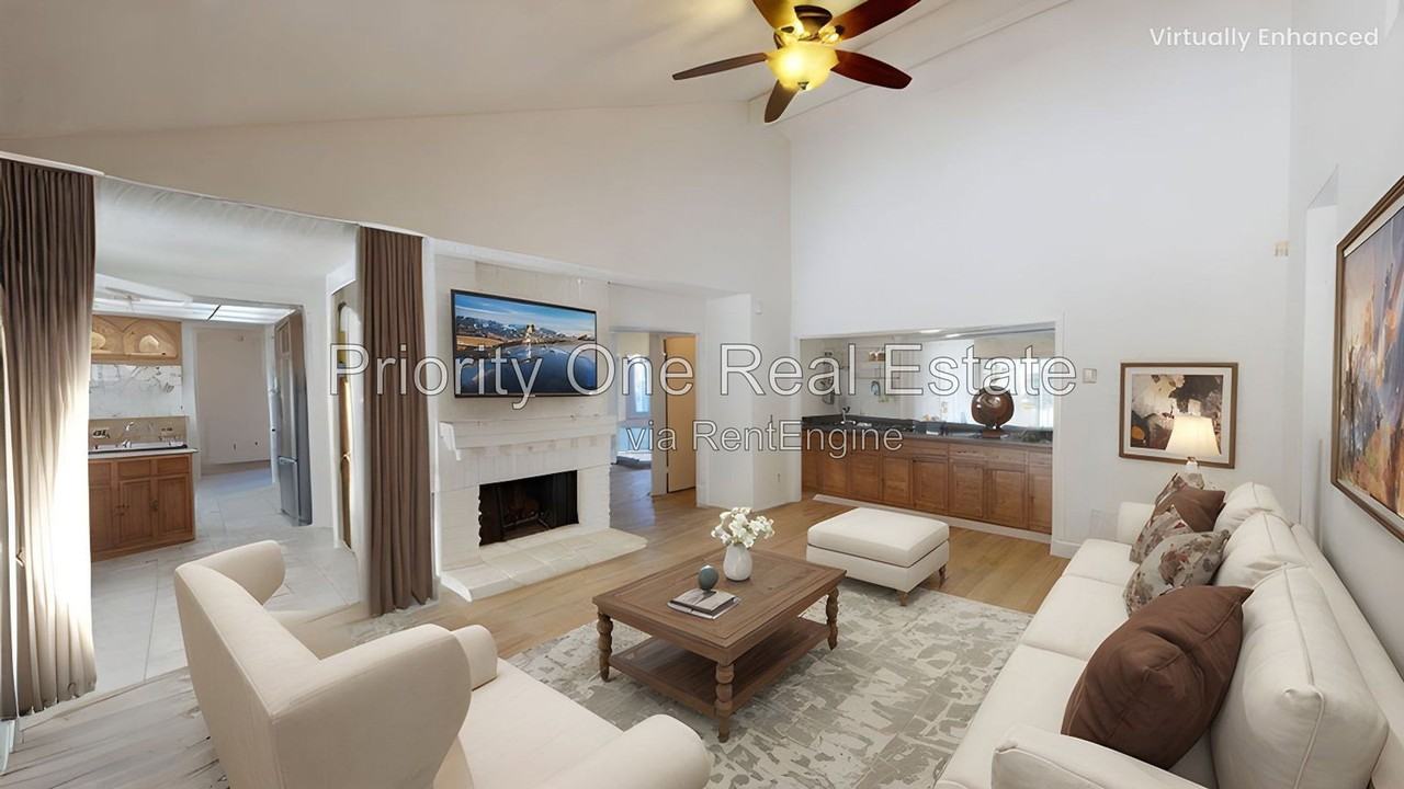 17410 Saint Andrews Dr - Photo 2 of 26