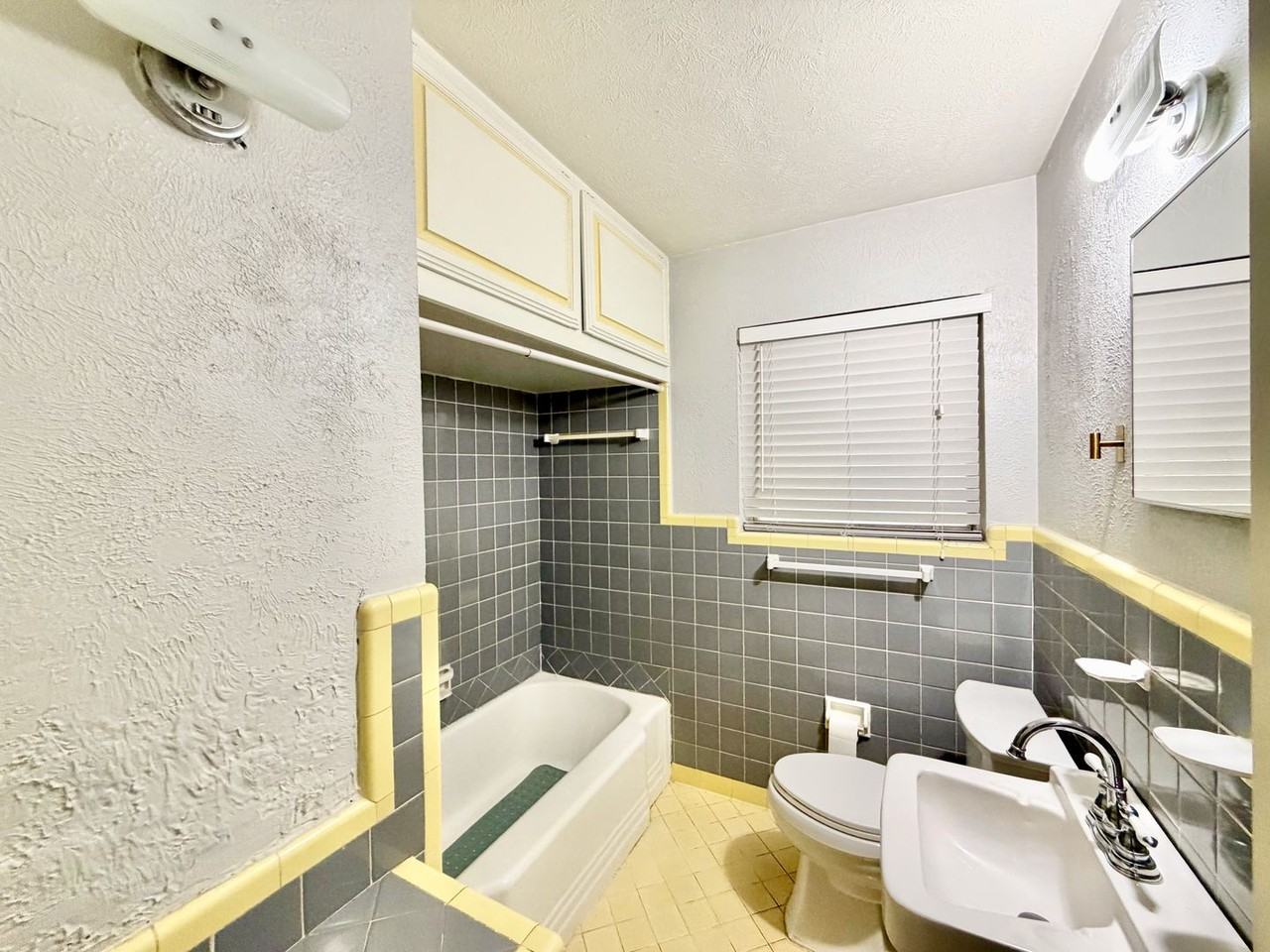 10239 San Juan Ave - Photo 3 of 3