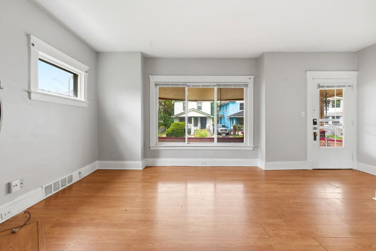 479 E 126th St - Photo 5 of 21