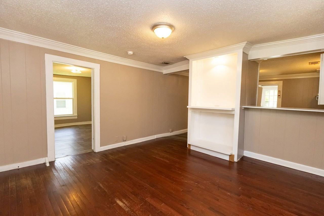 3504 5th Ave - Photo 5 of 17
