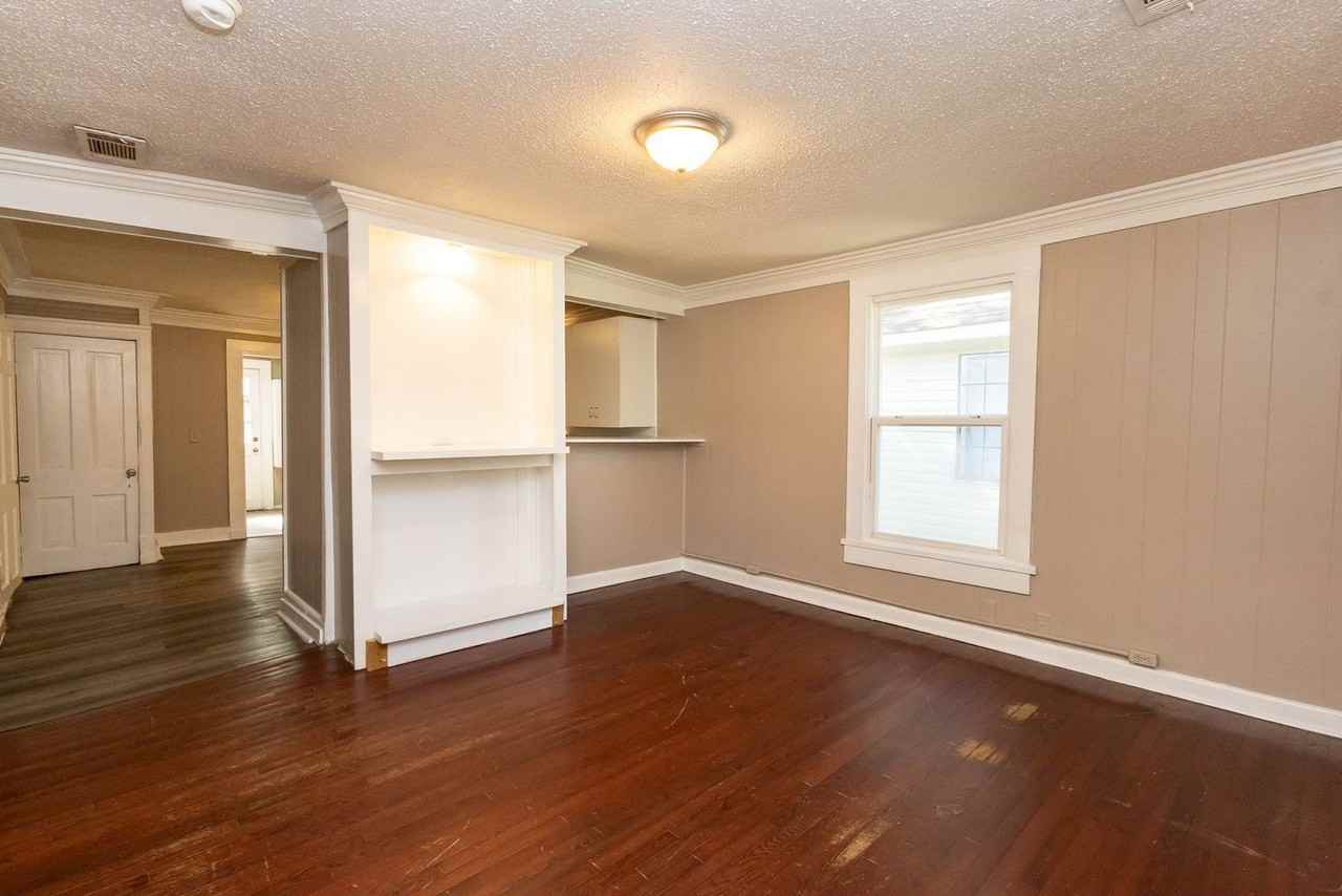 3504 5th Ave - Photo 6 of 17