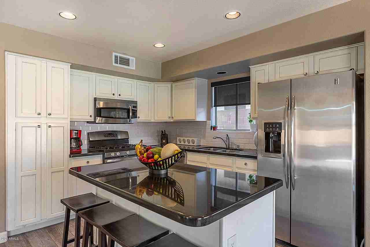 21619 N 43rd Pl - Photo 7 of 27