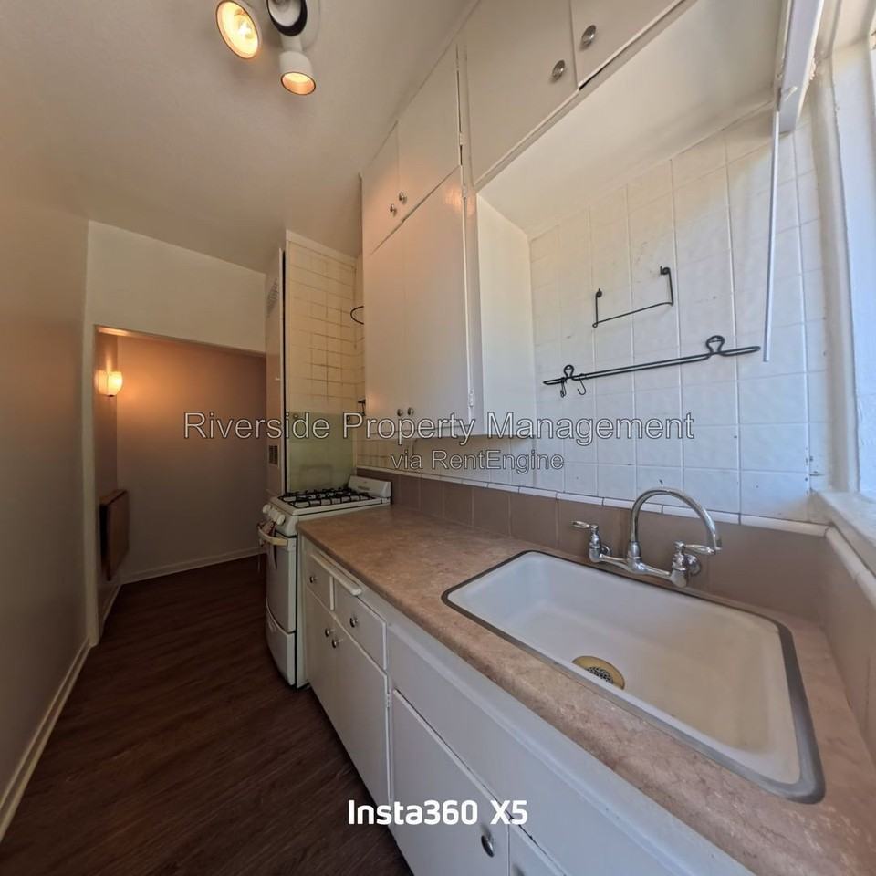 4566 Orange St #8 - Photo 5 of 17