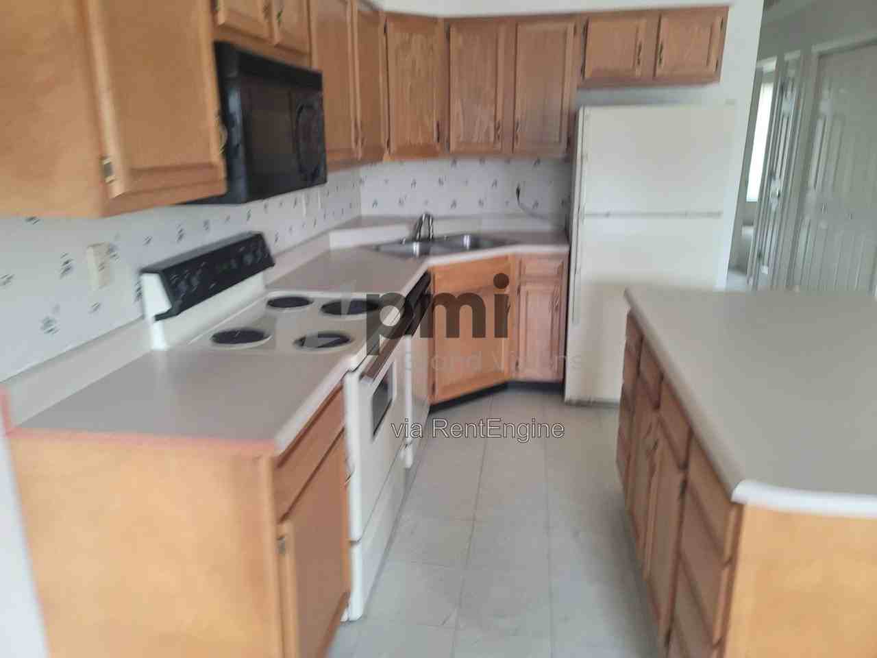1306 Arthur Ave #9 - Photo 2 of 18