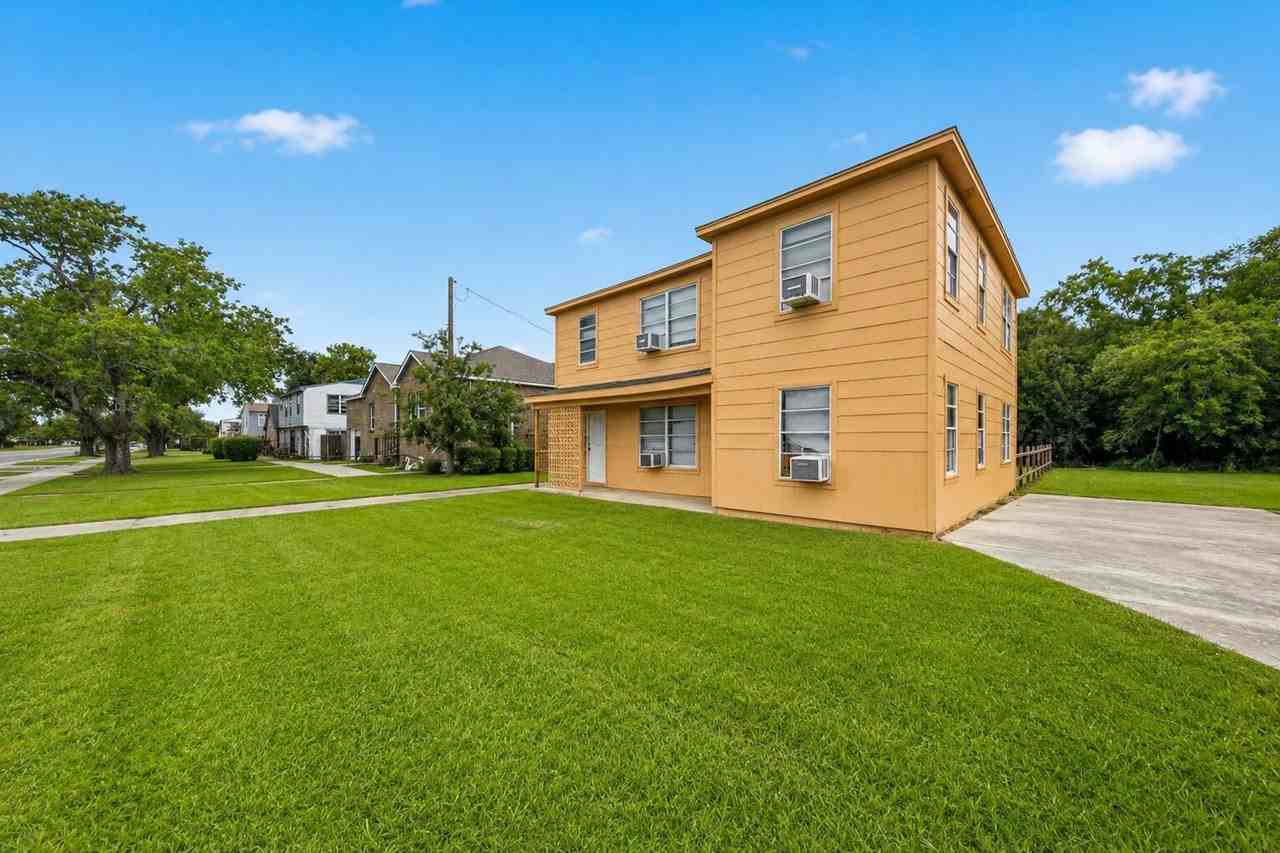 1026 5th Ave N - Photo 7 of 20