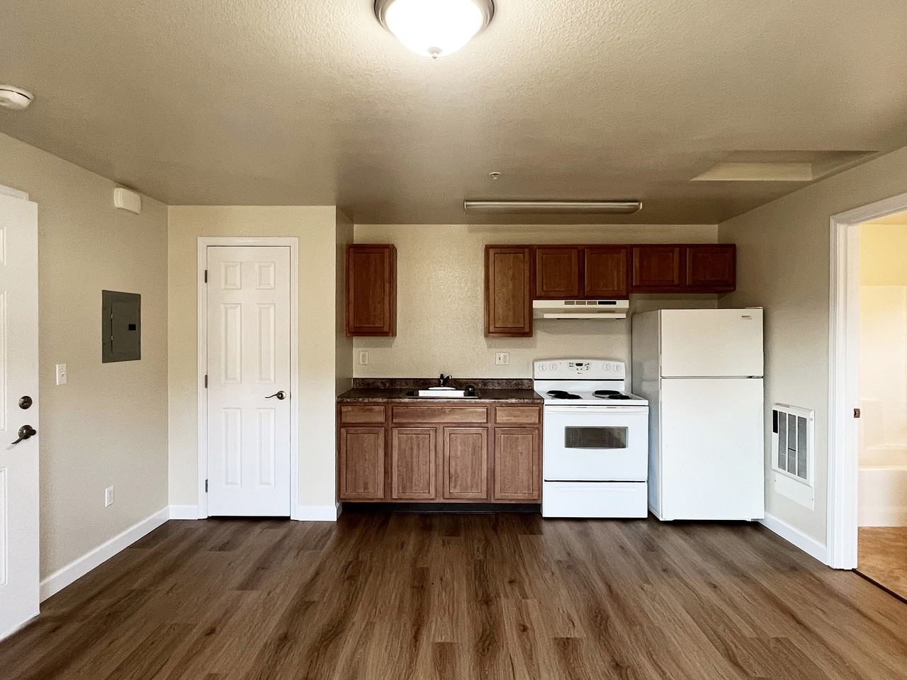 325 Union St #2F - Photo 5 of 9