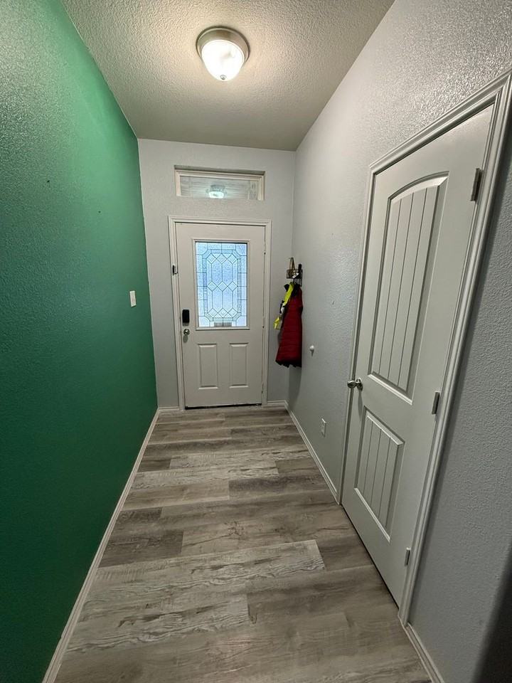 3505 Moline Cir - Photo 3 of 20