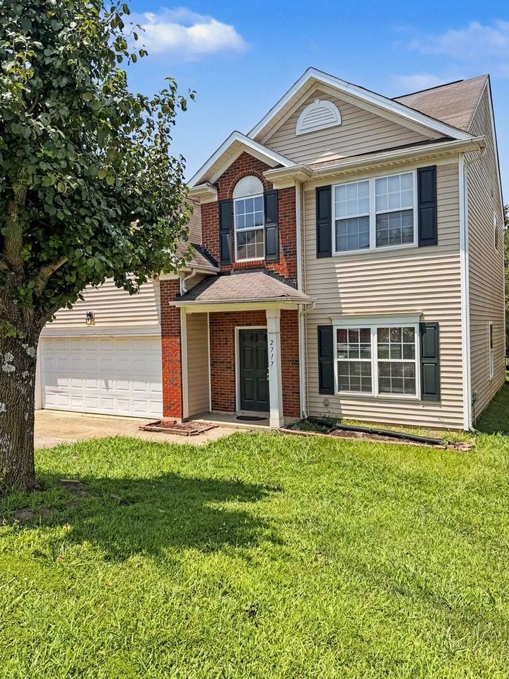 2717 Forest Grove Ct - Photo 3 of 31