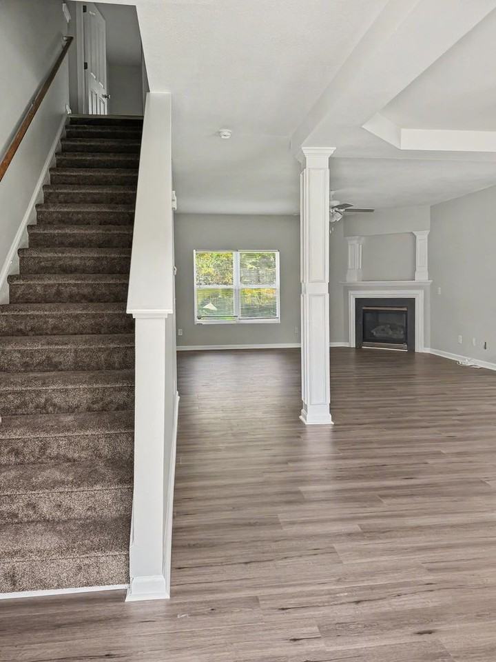 2717 Forest Grove Ct - Photo 5 of 31