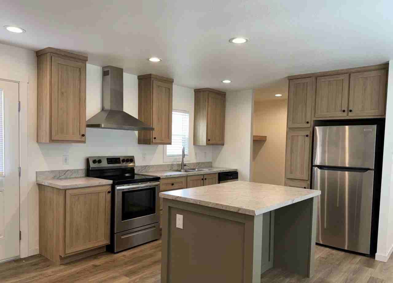 566 W Swift Trl - Photo 4 of 16