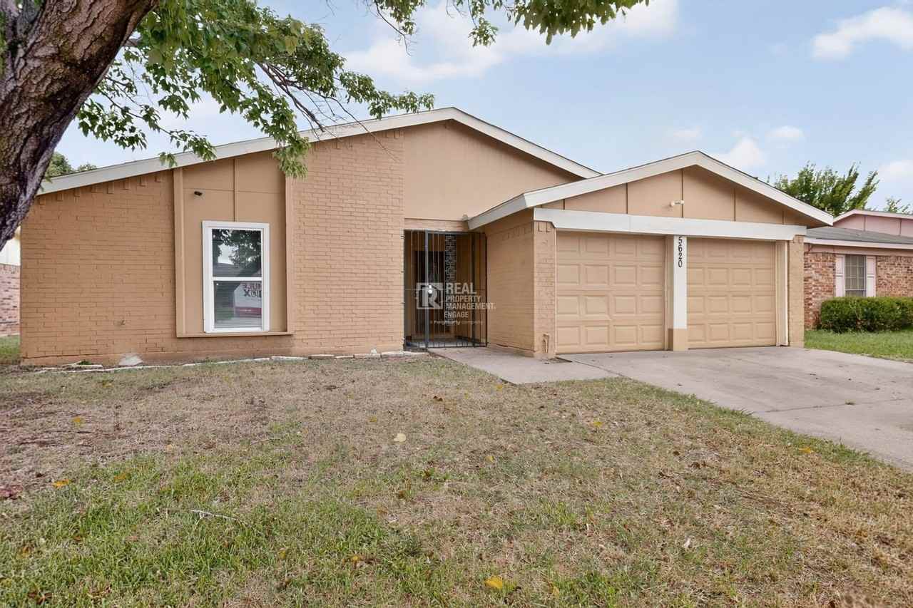 5620 Norris St - Photo 4 of 38