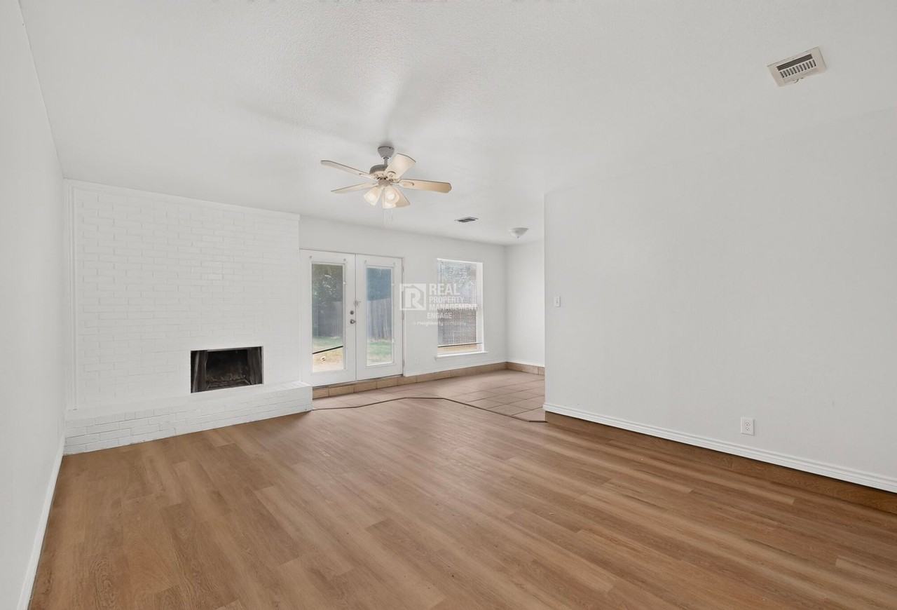 5620 Norris St - Photo 7 of 38