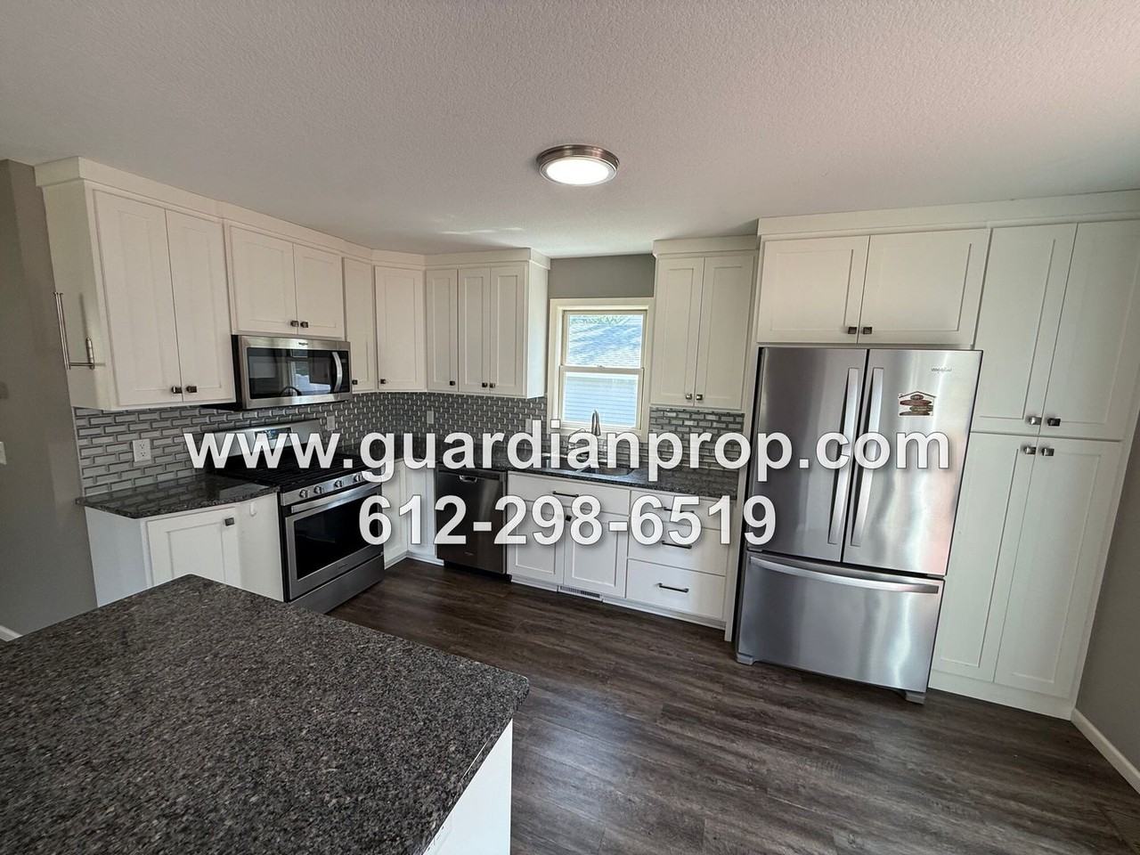 350 93rd Ave Ne - Photo 3 of 20