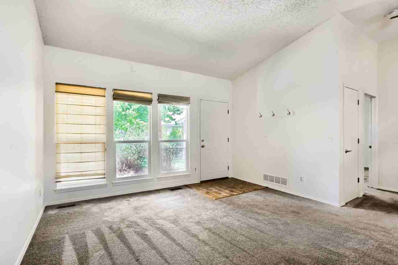 3862 Campo Ct - Photo 5 of 18