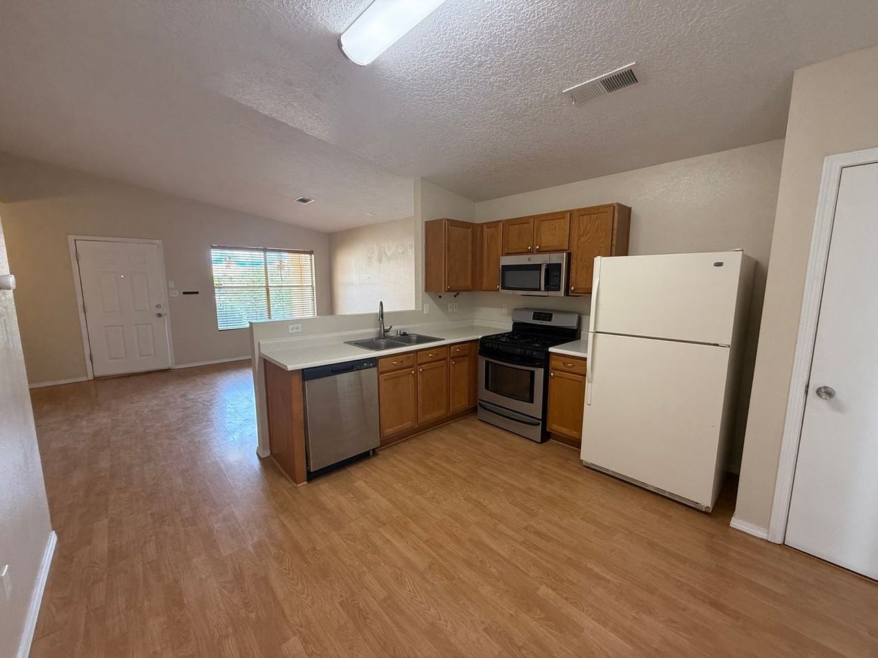 10615 Monte Bello Ct Nw - Photo 6 of 14
