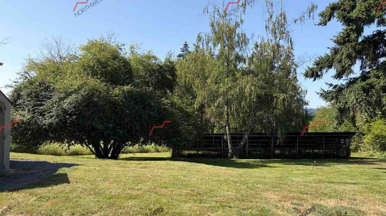 124 Valley View Dr - Photo 2 of 19