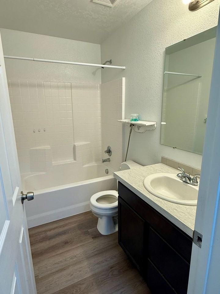 12818 Marna St - Photo 6 of 23