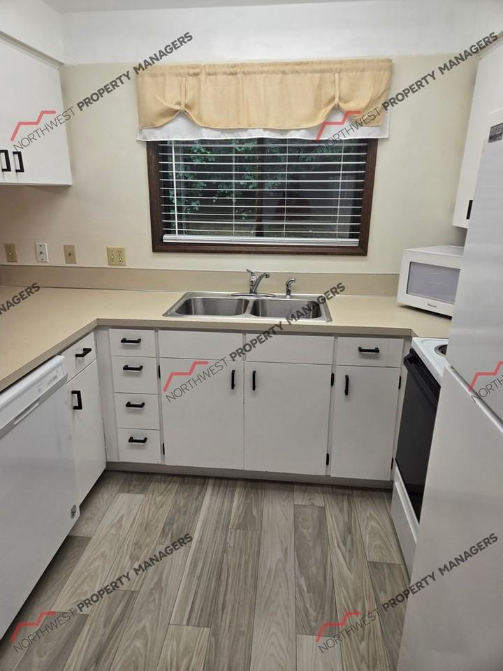 168 Chilvers Rd #P - Photo 5 of 20