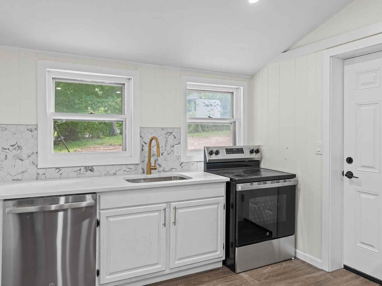 215 Erial Rd - Photo 6 of 30