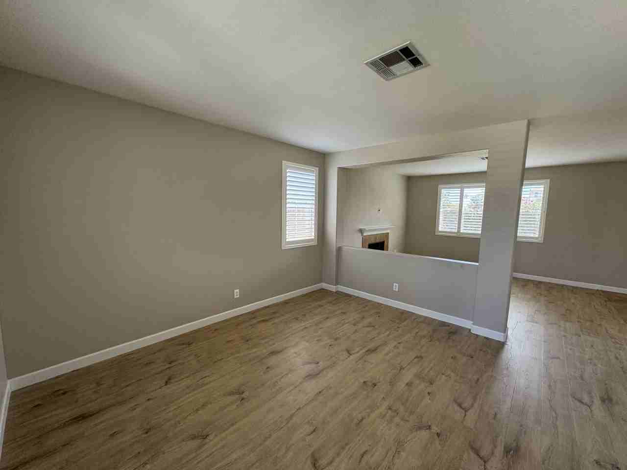7030 Fontaine Pl - Photo 5 of 35
