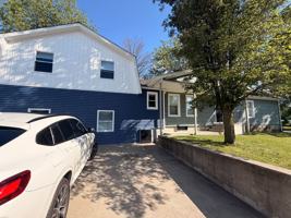 featured image of 3684 Park Ave