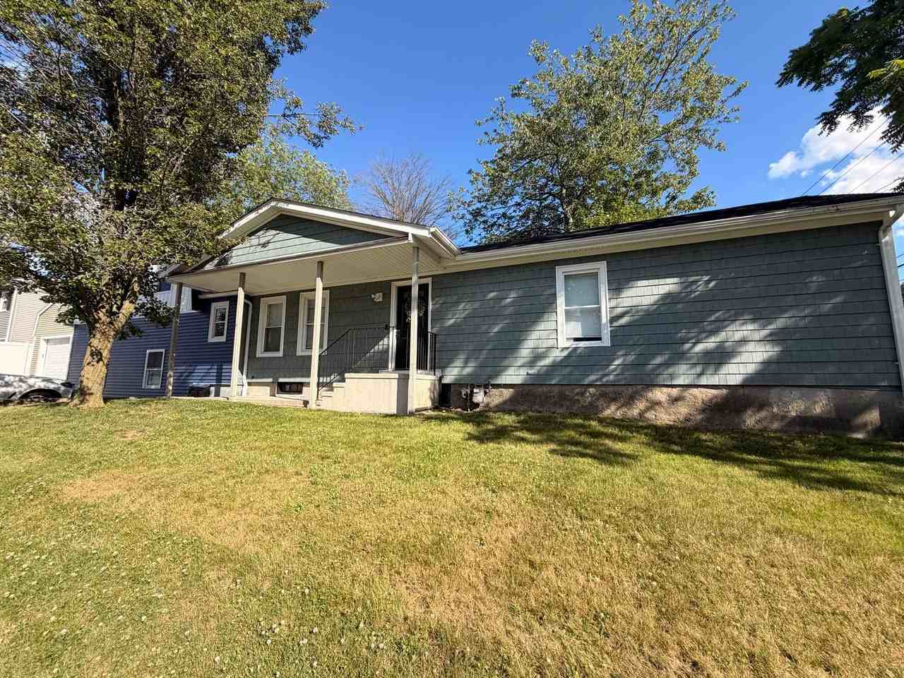 3684 Park Ave - Photo 4 of 24