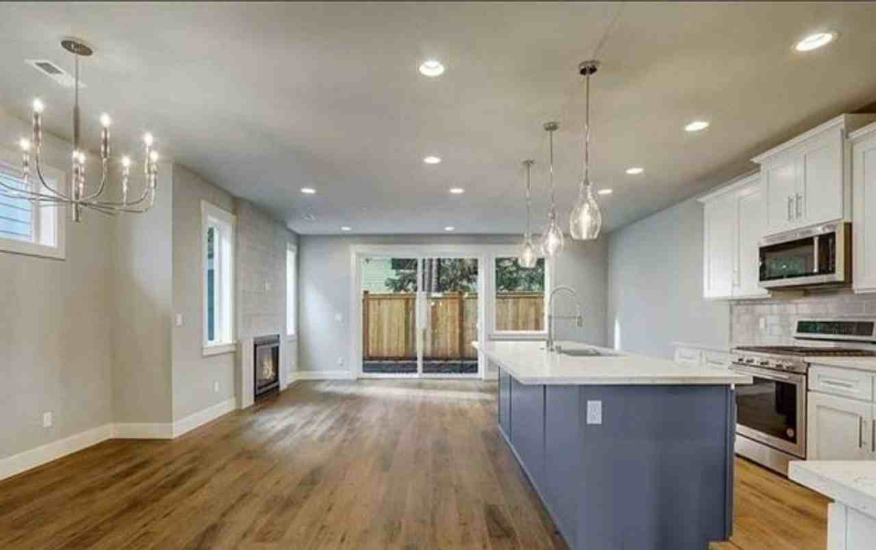 8818 223rd Pl Sw - Photo 3 of 21
