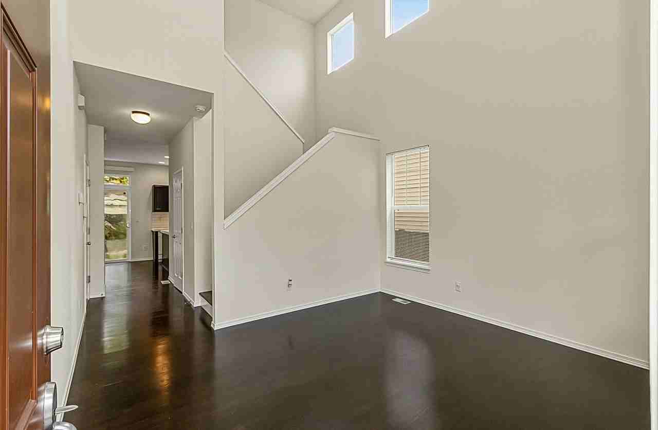 15209 48th Ave Se - Photo 3 of 12