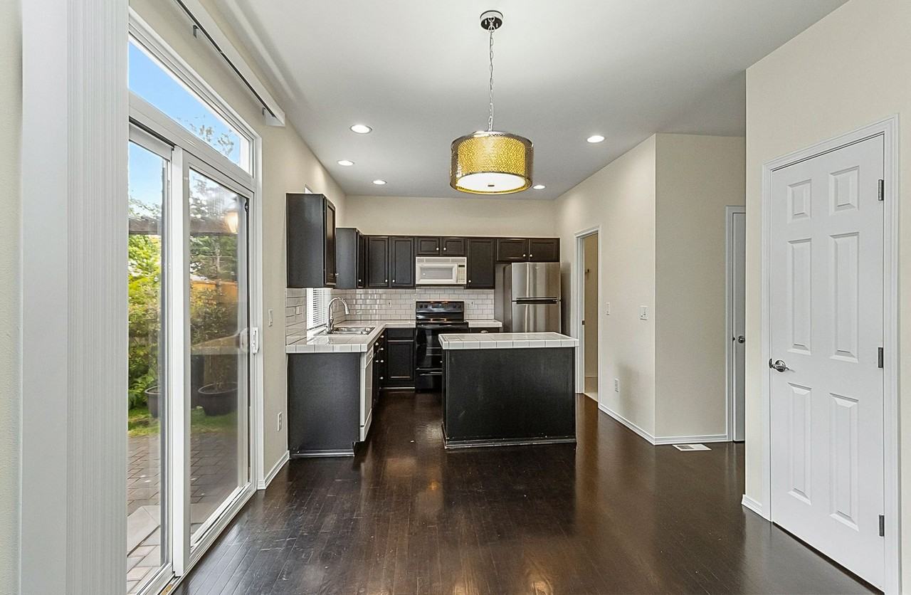 15209 48th Ave Se - Photo 4 of 12