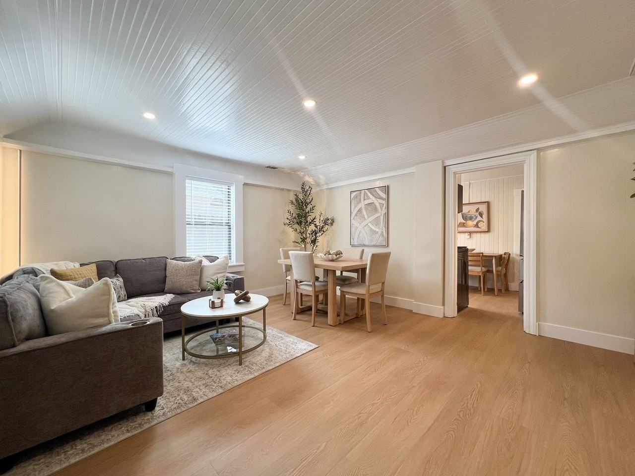 25 Berna Ave - Photo 6 of 40