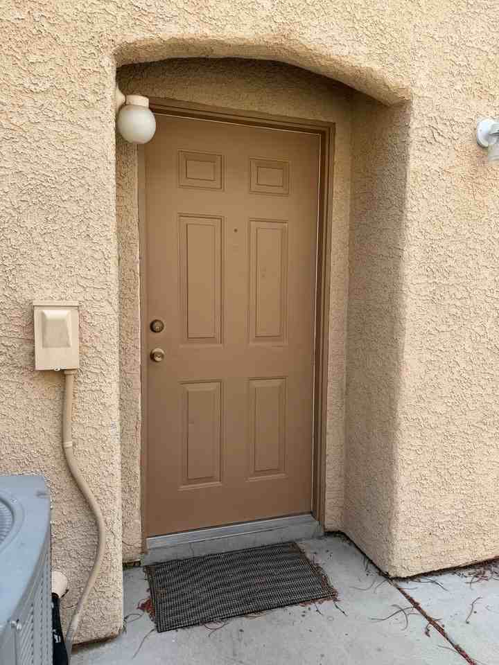 7621 Almeria Ave - Photo 2 of 15