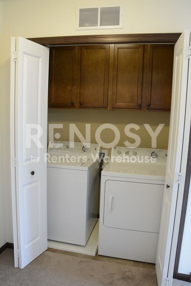 9580 Madison Dr - Photo 4 of 50