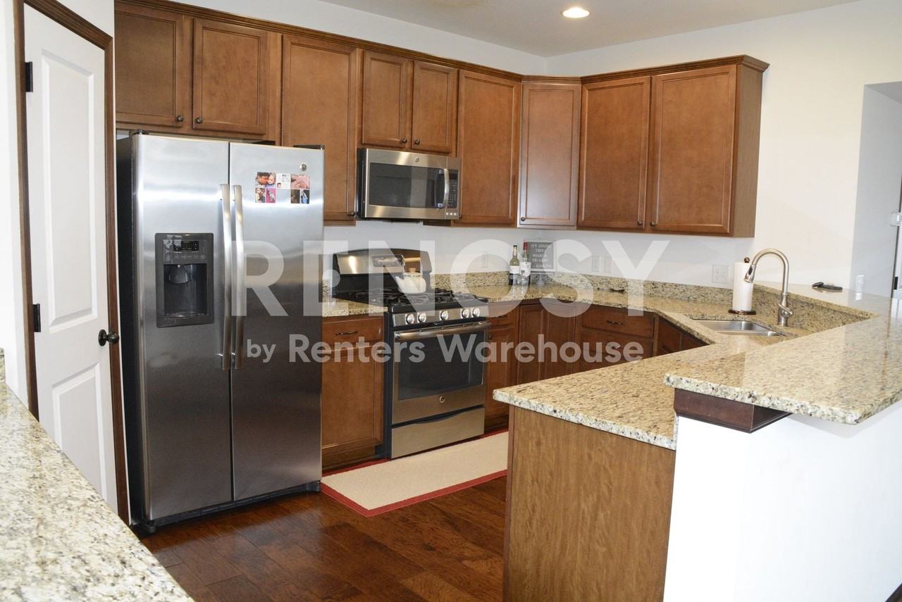 9580 Madison Dr - Photo 5 of 50